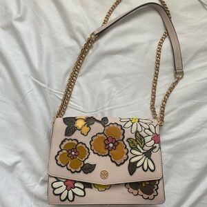 Floral Embroidered Shoulder Bag